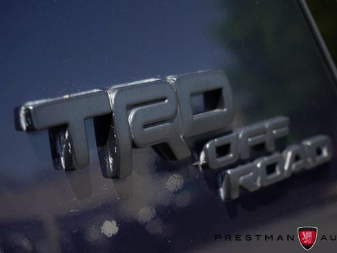 Used 2023 Toyota 4Runner TRD Off-Road Premium w/ Moonroof Package AWD/4WD image 11