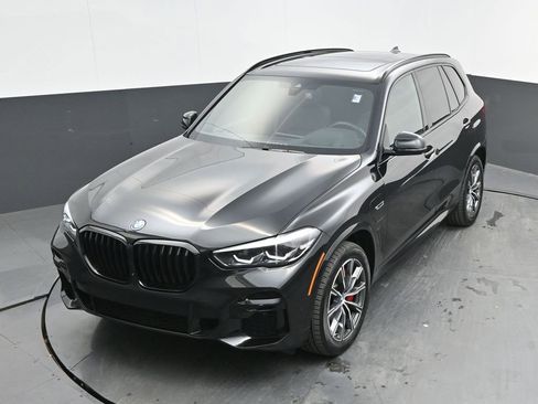 Certified 2023 BMW X5 xDrive45e w/ M Sport Package image 40