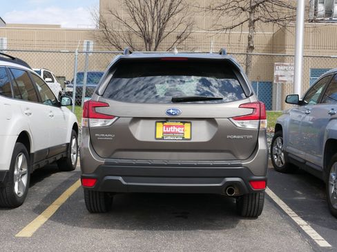 Used 2019 Subaru Forester Limited w/ Popular Package #3 image 4