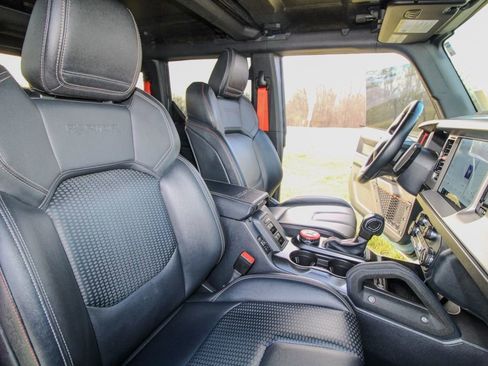 Used 2022 Ford Bronco Raptor image 17
