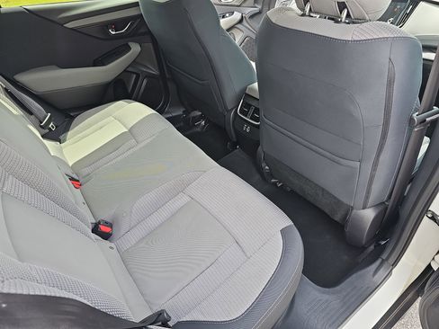 Used 2023 Subaru Outback Premium AWD/4WD image 11