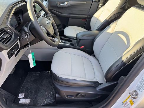 New 2025 Ford Escape Base image 8