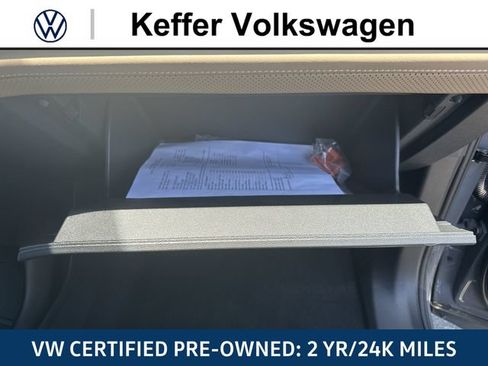 Certified 2024 Volkswagen Atlas Cross Sport SE FWD image 34