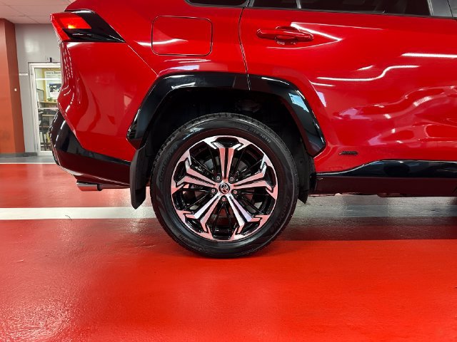 Certified 2024 Toyota RAV4 XSE w/ Premium Package AWD/4WD image 30