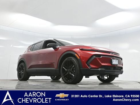 New 2026 Chevrolet Equinox EV LT image 2