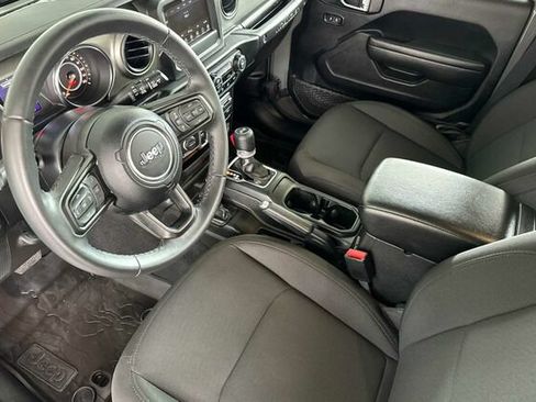 Used 2022 Jeep Wrangler Unlimited Sport AWD/4WD image 7