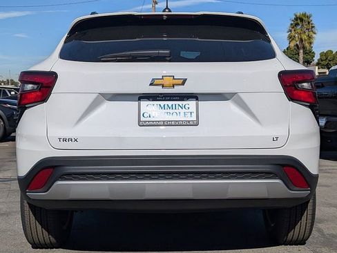 New 2026 Chevrolet Trax LT image 9