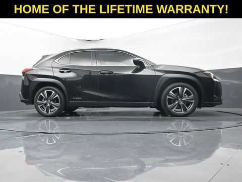 Used 2019 Lexus UX 250h w/ Premium Package AWD/4WD image 40