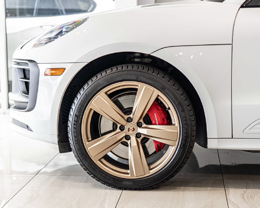 Used 2023 Porsche Macan GTS w/ Premium Package Plus AWD/4WD image 8