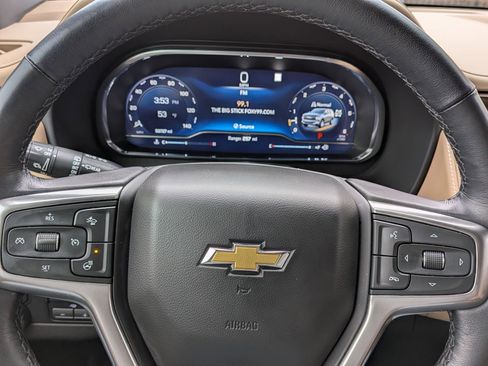 Used 2022 Chevrolet Tahoe Premier w/ Premium Package image 22