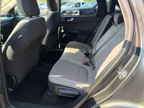 Used 2020 Ford Escape SE FWD image 14
