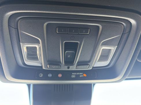 Used 2024 GMC Sierra 1500 AT4 w/ Technology Package AWD/4WD image 26
