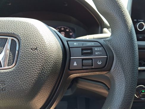 Used 2023 Honda Accord EX image 23