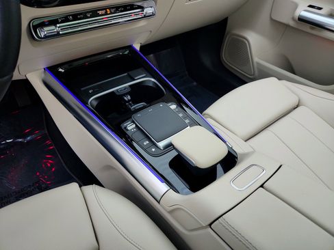 Certified 2023 Mercedes-Benz GLA 250 4MATIC image 22