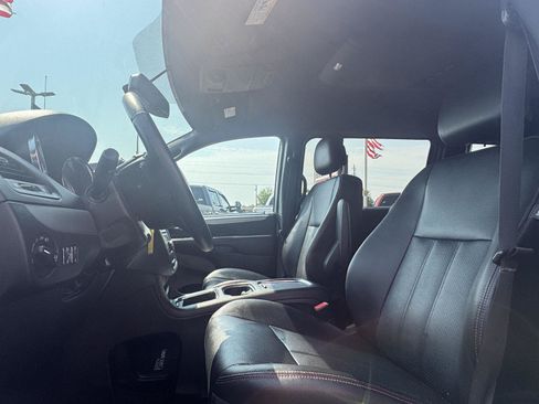 Used 2017 Dodge Grand Caravan GT FWD image 15