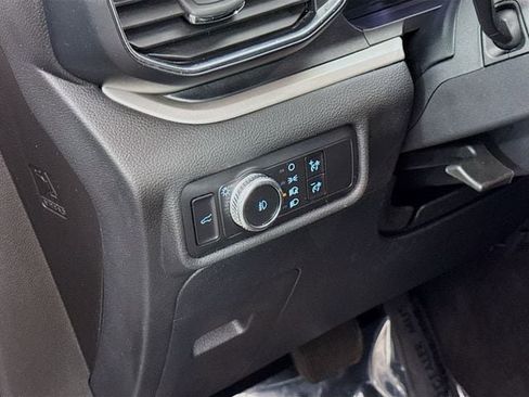 Used 2021 Ford Explorer XLT w/ Equipment Group 202A AWD/4WD image 11