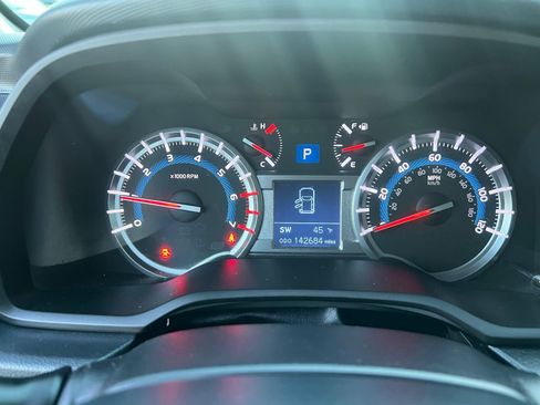 Used 2017 Toyota 4Runner TRD Pro image 38