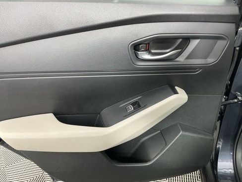 Used 2025 Honda Accord SE image 9