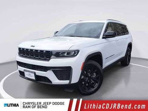New 2026 Jeep Grand Cherokee L 4WD image 1