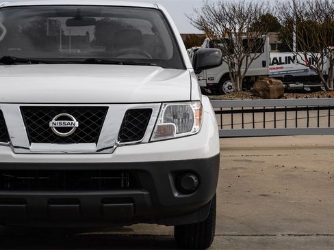 Used 2019 Nissan Frontier S image 44