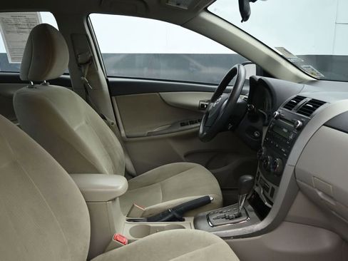 Used 2011 Toyota Corolla LE FWD image 10