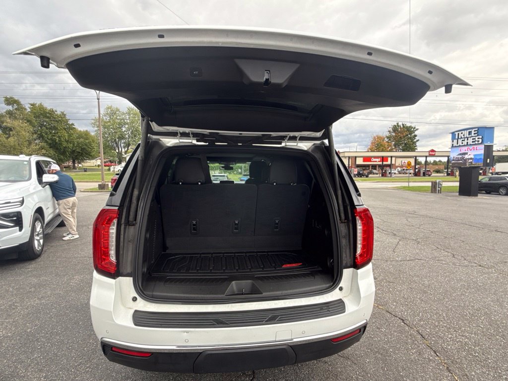Used 2021 GMC Yukon SLT AWD/4WD image 8