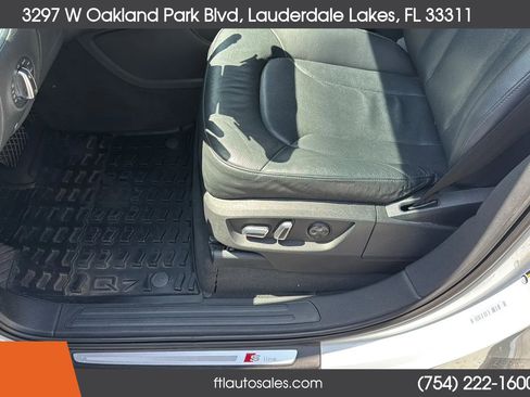 Used 2015 Audi Q7 3.0T S line Prestige w/ S Line Package AWD/4WD image 25