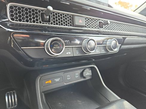 Certified 2025 Honda Civic Sport image 16