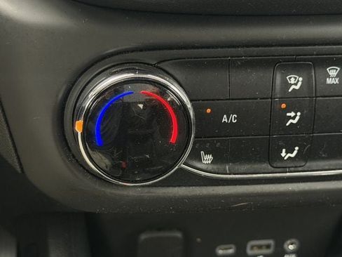 Used 2022 Chevrolet TrailBlazer LT AWD/4WD image 22