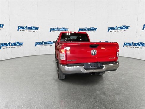 Used 2024 RAM 2500 Big Horn w/ Bed Utility Group image 9