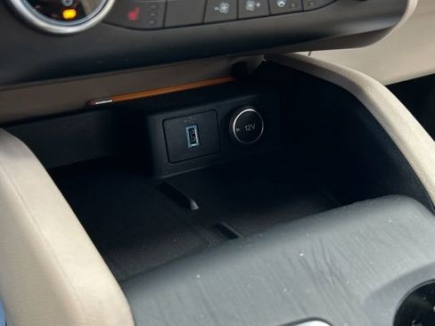 Used 2020 Ford Escape Titanium AWD/4WD image 44
