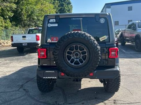 Used 2020 Jeep Wrangler Unlimited Sahara AWD/4WD image 8