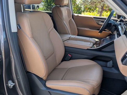 Used 2025 INFINITI QX80 Luxe AWD/4WD image 17