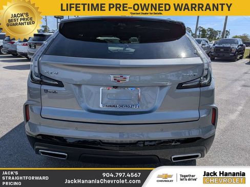 Used 2025 Cadillac XT4 Sport FWD image 4