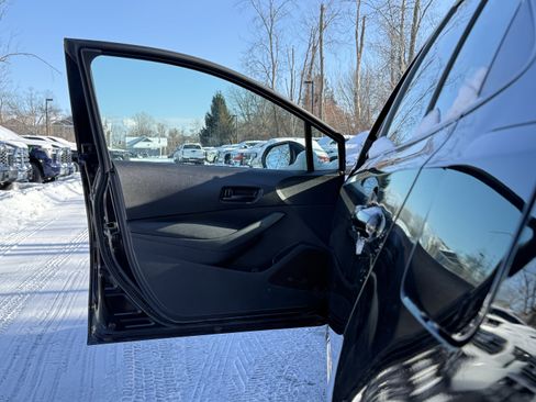 Used 2023 Toyota Corolla LE image 21