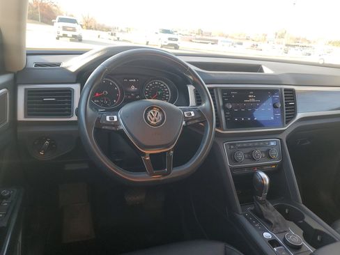 Used 2019 Volkswagen Atlas SE image 19