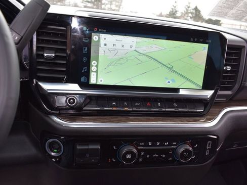 Used 2024 Chevrolet Silverado 1500 LT w/ Z71 Off-Road Package image 20