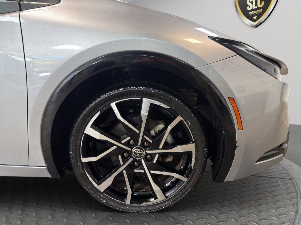 Used 2024 Toyota Prius Prime FWD image 24