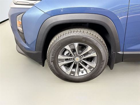 New 2026 Chevrolet Equinox LT AWD/4WD image 23