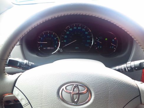 Used 2008 Toyota Sienna FWD image 11