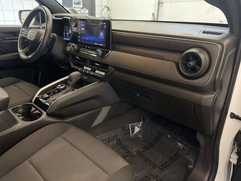 Used 2023 Chevrolet Colorado Trail Boss w/ Advanced Trailering Package image 20