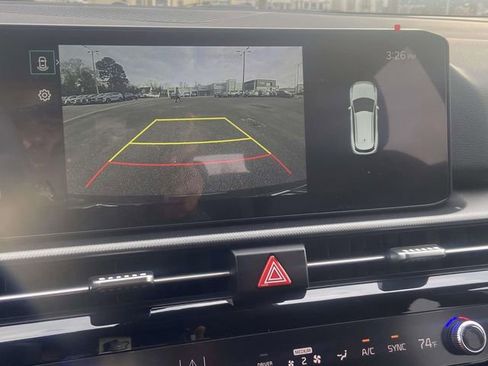 New 2026 Kia Sportage LX FWD image 19