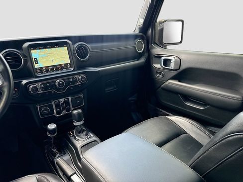Used 2022 Jeep Wrangler Unlimited Sahara w/ Cold Weather Group AWD/4WD image 24