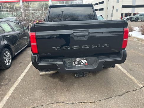 Certified 2024 Toyota Tacoma TRD Off-Road image 3