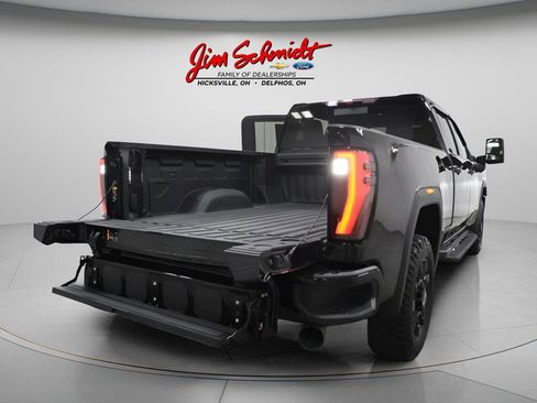 Used 2024 GMC Sierra 2500 AT4 w/ AT4 Preferred Package AWD/4WD image 39