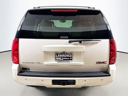 Used 2014 GMC Yukon XL SLT RWD image 5