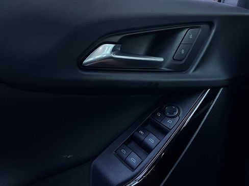 Used 2025 Chevrolet Equinox LT image 20