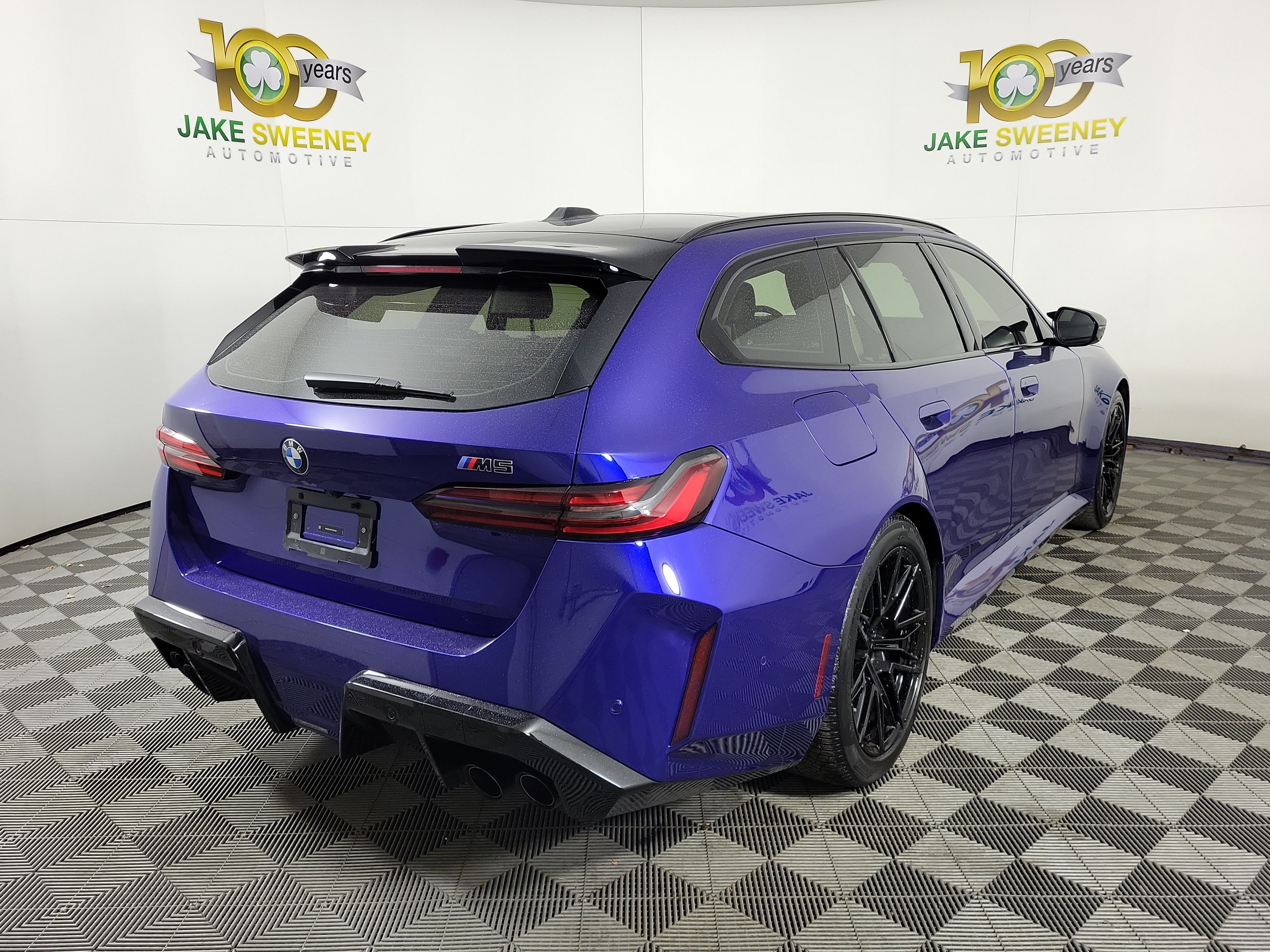 Used 2026 BMW M5 Touring AWD/4WD image 7