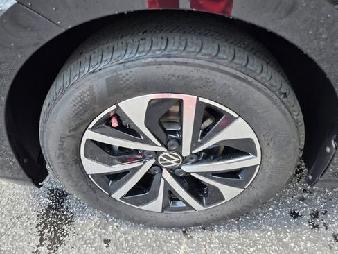 Used 2025 Volkswagen Jetta S image 14