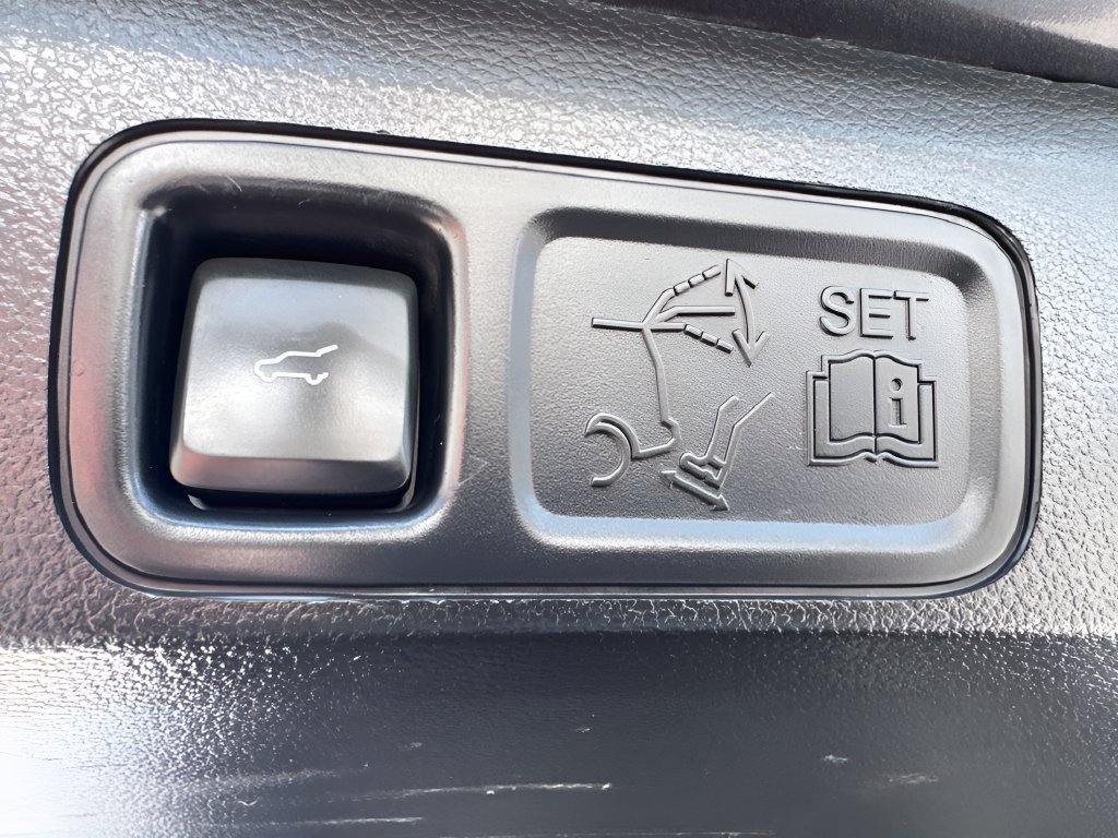 Used 2020 Ford Expedition Max Limited w/ Equipment Group 303A AWD/4WD image 31